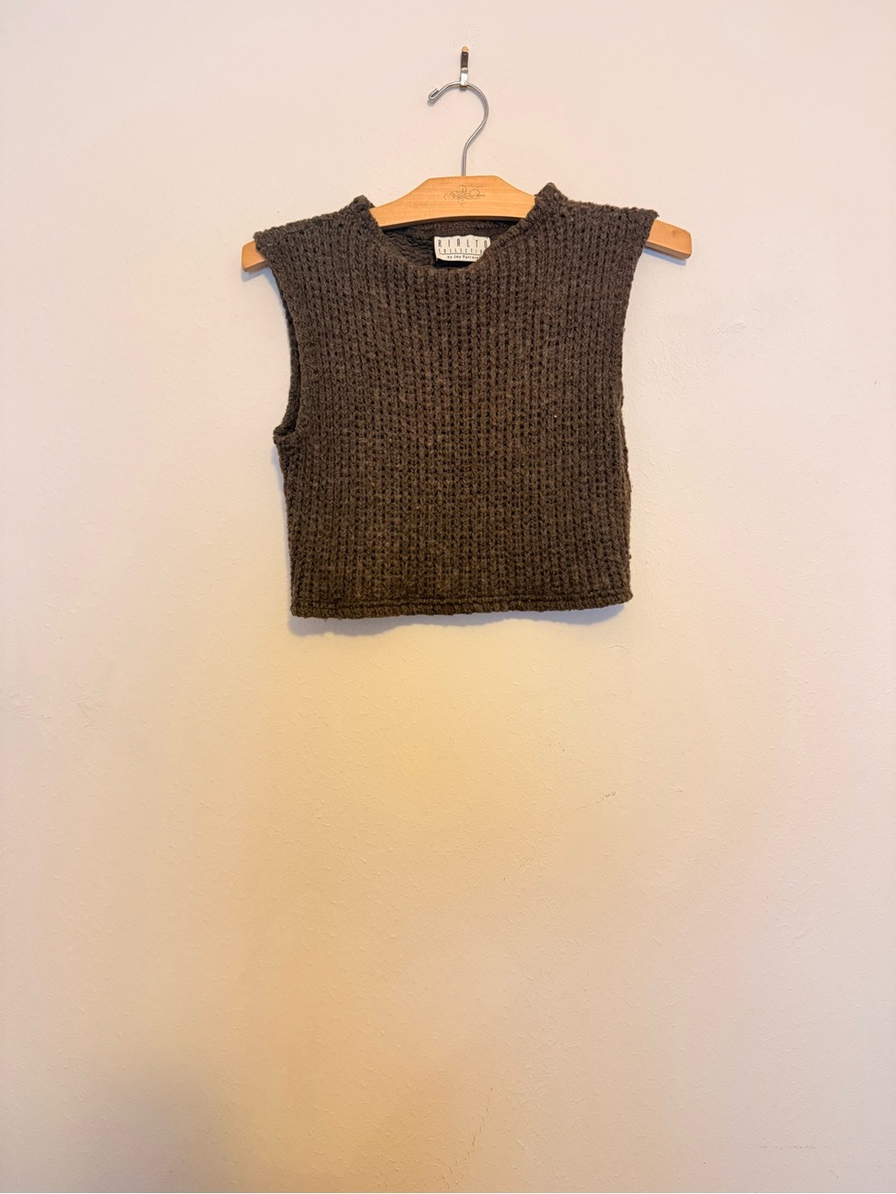 Sleeveless Knit Crop Top - Charcoal Brown